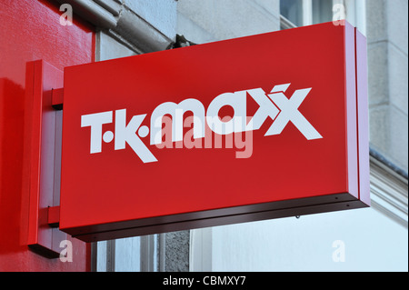 T.K.Maxx Shop anmelden. Stricklandgate, Kendal, Cumbria, England, Vereinigtes Königreich, Europa. Stockfoto