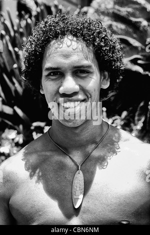 Polynesian Cultural Center Hawaiian Männer in Native Kostüm auf Ost Oahu in Hawaii USA Stockfoto