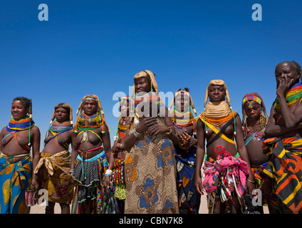 Gruppe von Mumuhuila Frauen, Hale Dorf, Angola Stockfoto