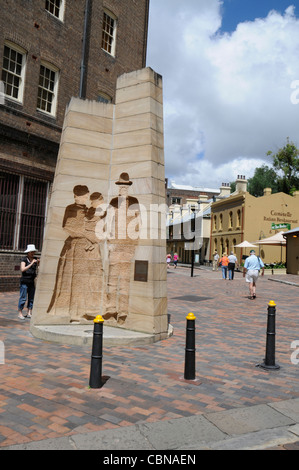 Ein Denkmal der ersten Europäer, die zum ersten Mal auf The Rocks, einem historischen Vorort von Sydney in New South Wales, Australien, ankamen Stockfoto