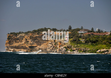 Der Hornby Leuchtturm auf den Felsen bei South Head in Watson Bay, einem Vorort von Sydney in New South Wales, Australien. Der Hornby Leuchtturm ist der wichtigste Stockfoto