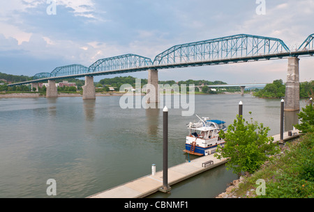 Chattanooga, Tennessee, Walnut Street Bridge über den Tennessee River, erbaut 1890, Predestrian einzige Brücke seit 1978 Stockfoto