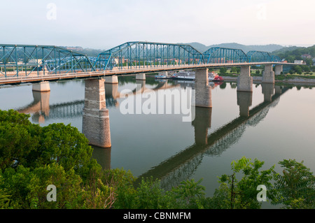 Chattanooga, Tennessee, Walnut Street Bridge über den Tennessee River, erbaut 1890, Predestrian einzige Brücke seit 1978 Stockfoto