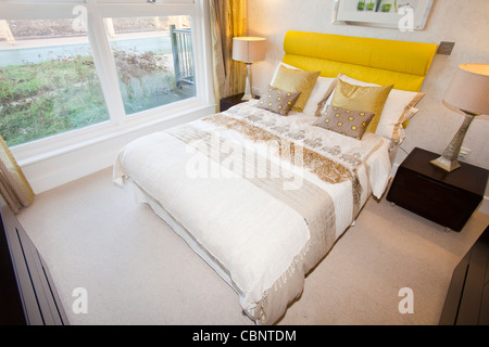 Ein Schlafzimmer in Riverside 1 in Middlesbrough, eines der grünsten Wohnsiedlungen im Vereinigten Königreich. Stockfoto