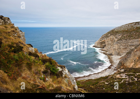 Bucht auf dem Cap De La Chevre auf der Halbinsel Crozon, Finistere, Bretagne, Frankreich Stockfoto