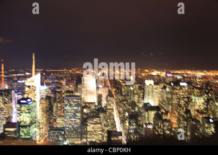 USA, Manhattan, New York City, Blick vom Empire State Building bei Nacht Stockfoto