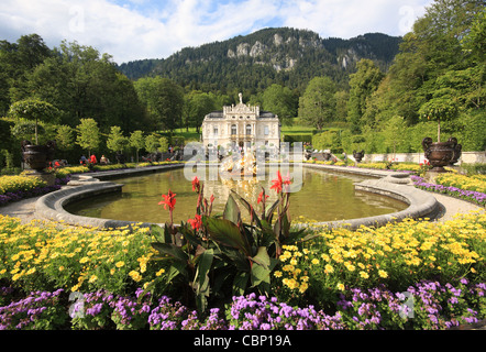 Landschaftsgärten und Palast von König Ludwig II Schloss Linderhof, Bayern, Deutschland Stockfoto