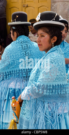Peruanische Trachten bei der Fiesta de Nuestra Señora del Rosario in Chucuito Puno, Peru Stockfoto