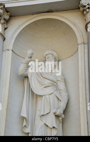 Dänemark, Helsingoer. Schloss Kronborg (aka Kronborg Slot). UNESCO-Weltkulturerbe. Burg-Statue. Stockfoto