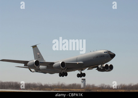 Einer KC-135 Stratotanker ab April 14, 2011, von Selfridge Air National Guard Base, Mich. Stockfoto