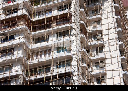 High-Rise Development bei Cuffe Parade, das Geschäftsviertel in Süd-Mumbai, Indien, wo eine blühende indische Wirtschaft offensichtlich ist Stockfoto