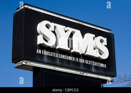 Syms Wertaufbewahrungsmittel going out of Business-Verkauf. Stockfoto