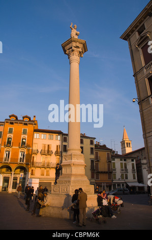 Spalte mit Erlöser auf oberen Piazza dei Signori quadratische Vicenza Veneto Region Nord Italien Europa Stockfoto