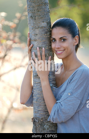 Herr Young attraktive Spanierin in der Natur Stockfoto