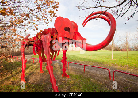 Ein Mammut im Teessaurus Park in Middlesbrough, ein Dinosaurier-Park, Nord-Ost, UK. Stockfoto