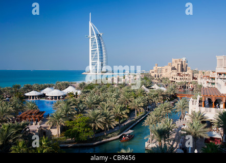 Ansicht des Resort-Hotels im Jumeirah Madinat und Burj al Arab Hotel in Dubai in Vereinigte Arabische Emirate Stockfoto