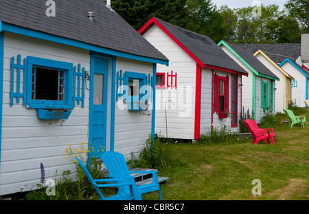 Eastport Maine auf der Grenze zwischen Kanada und Maine mit leuchtenden Farben der Häuser abstrakt Stockfoto