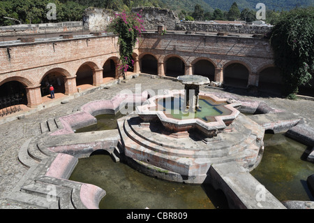 Antigua Guatemala - Brunnen in der Kirche La Merced Stockfoto