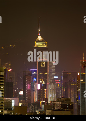 Dh WAN CHAI HONG KONG Nacht Central Plaza Tower Wanchai Lichter der Stadt Skyline Gebäude Stockfoto