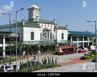 Dh CENTRAL HONG KONG Central Pier Eingang und Uhrturm Ferry Terminal Stockfoto