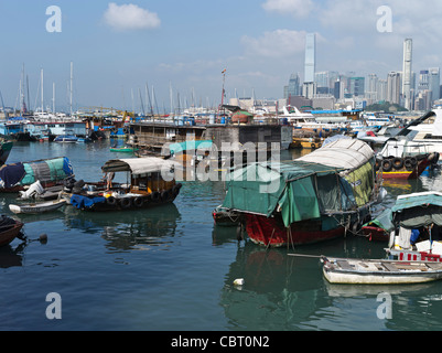 dh CAUSEWAY BAY HONG KONG Dschunken in Causeway Bay Typhoon Shelter anchorage Stockfoto