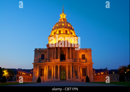 Dôme des Invalides, Grab von Napoleon in Paris Night View Stockfoto