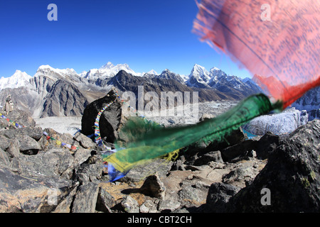 Blick auf Berg Everest gesehen vom Gipfel des Gokyo-Ri Stockfoto