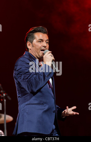 Sänger Thomas Anders führt bei Sixday-Nights Zürich 2011 Zürich 3. Dezember 2011 in Zürich Stockfoto