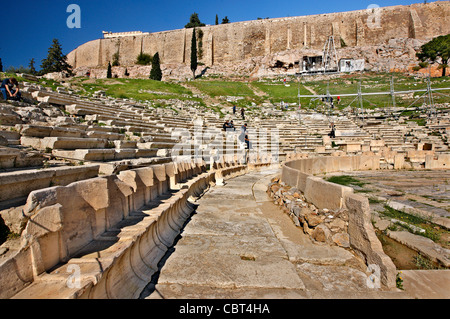 Das antike Theater von Dionysos Eleuthereus, an den südlichen Hängen der Akropolis von Athen, Griechenland. Stockfoto