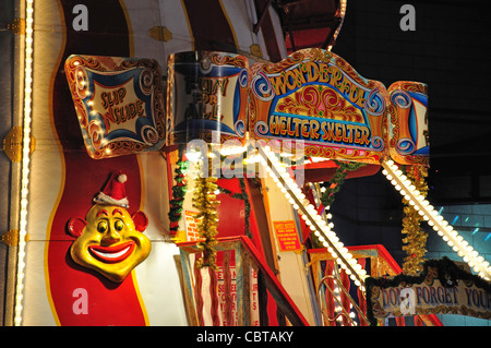 Helter Skelter am Frankfurter Weihnachtsmarkt, Centenary Square, Birmingham, West Midlands, England, Vereinigtes Königreich Stockfoto