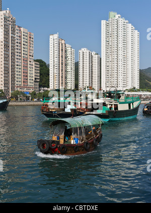 Dh Hafen Aberdeen ABERDEEN HONG KONG Tourist Sampan Hochhaus Mietwohnungen chinesische Yacht Harbour Island Stockfoto