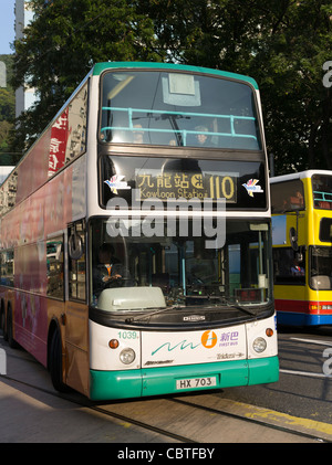 Dh Double Decker Bus CAUSEWAY BAY HONG KONG NWFB Dennis Trident 12 m neue Welt der erste Bus Dienstleistungen alx 500 Körper Busse Stockfoto