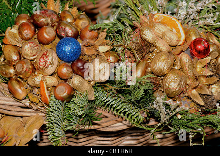 Weihnachtsstrauß - Souvenirs im Hand-Kunsthandwerk-Markt. Stockfoto