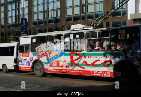 Wagen durch die Straßen von Sewastopol. Halbinsel Krim. Ukraine. Stockfoto