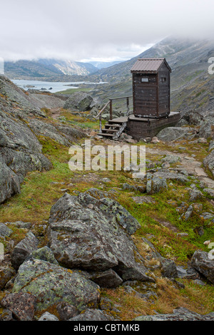 Plumpsklo. Chilkoot Trail. USA-Kanada-Grenze. Alaska-Britisch-Kolumbien. Kanada Stockfoto
