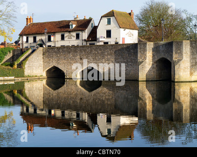 Die alte Abingdon-Brücke im Winter 2 Stockfoto