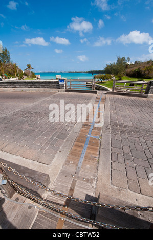 Somerset Bridge (die kleinste Zugbrücke der Welt), Somerset, Bermuda. Stockfoto