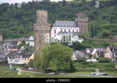 Turm in Oberwesel auf dem linken Ufer des Rhein Flusses, Deutschland Stockfoto