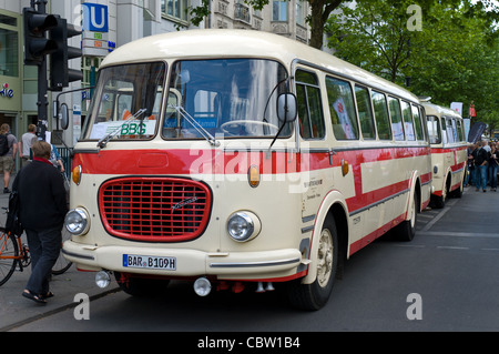 Bus-Skoda 706 RTO (Karosa) Stockfoto