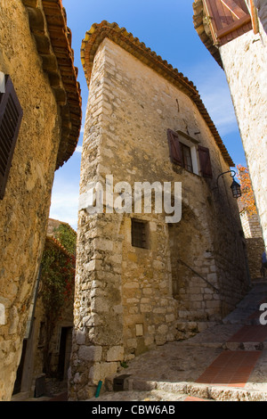 Gepflasterten Straßen der mittelalterlichen Hill Top Stadt Eze an der französischen Riviera Stockfoto