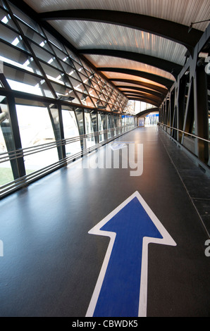 Flughafen Saint Exupéry (Straße Kennzeichnung), Lyon. Frankreich. Europa. Stockfoto