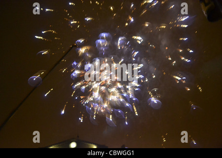 Feuerwerk mit langsamen Verschlusszeit Stockfoto