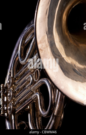 Frontal zu nehmen von einem alten Waldhorn Stockfoto
