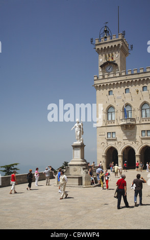 Piazza della Liberta (Freiheitsplatz) in San Marino Stockfoto