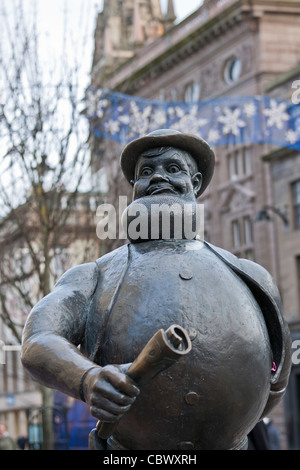 Statue von Desperate Dan aus dem Dandy Comic in Dundee Stockfoto