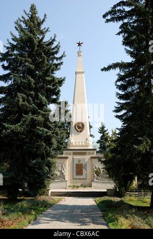 Sowjetischer Soldatenfriedhof in Baruth südlich von Berlin. Stockfoto