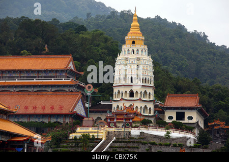 Die sieben Ebenen Pagode von 1000 Buddhas im Kek Lok Si Temple. Penang Island, Penang, Malaysia, Süd-Ost-Asien, Asien Stockfoto