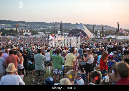 Die Scissor Sisters durchführen auf der Pyramide-Bühne beim Glastonbury 2010 Stockfoto