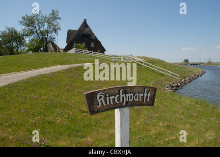 Kirchwarte auf der nordfriesischen Insel Hallig Hooge im UNESCO-Weltkulturerbe wattenmeer Norddeutschlands Stockfoto