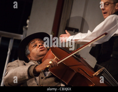 Die Ladykillers, öffnet sich eine neue Anpassung von Graham Linehan (Father Ted) am Gielgud Theatre, Clive Rowe und Peter Capaldi Stockfoto